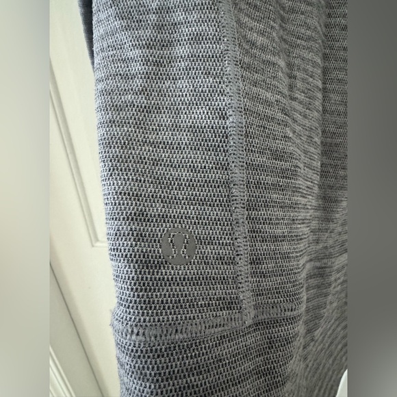 Lululemon In Stride Jacket - Picture 4 of 4